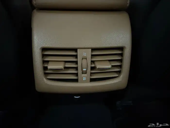 لكزس ES 250 2018 31