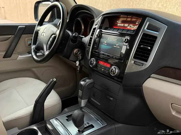 باجيرو 2020 GLS نص فل 33
