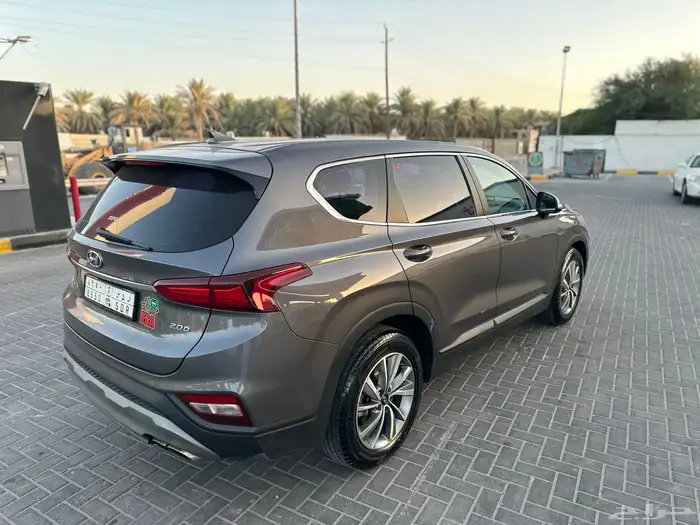 سنتافي موديل 2019 ديزل 7 مقاعد 4
