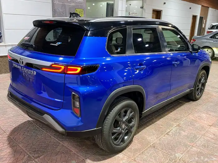 تويوتا أوربان2024 4