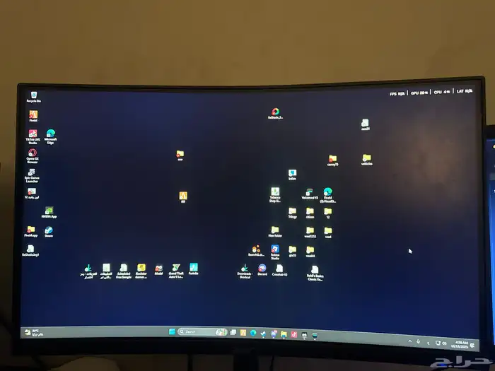 شاشه قيمنق نظيفه جديدة وبقراطيسها 0