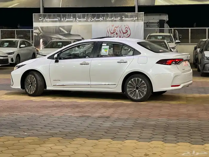 تويوتا   كورولا XLI فتحة بنزين 2025 جديد 89.700 شامل 7