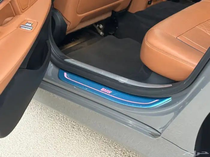 بي ام 740 15