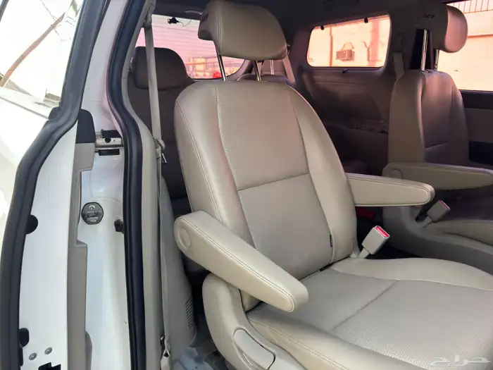 كرنفال2020 بدي ومحركات علي الشرط ماشي134 الف 7