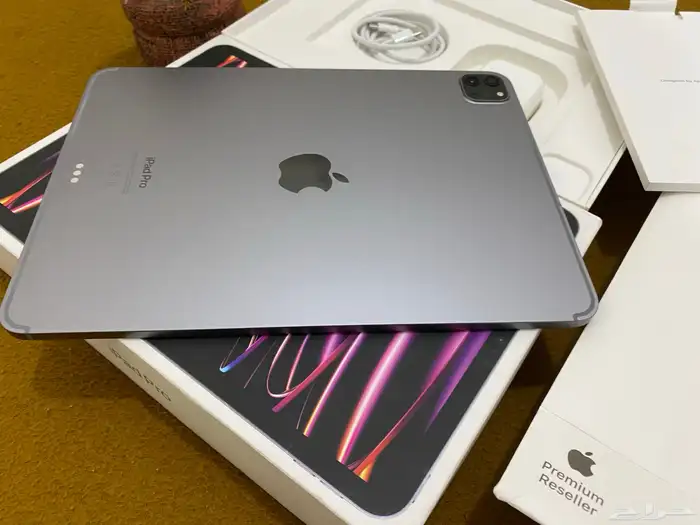 ايباد برو M2 واي فاي وشريحه 11 انش نفس الجديد 12