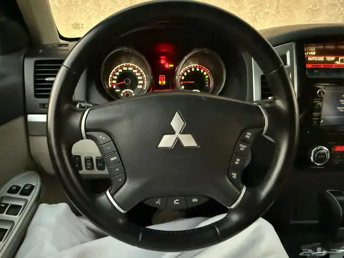 باجيرو 2020 GLS نص فل 20