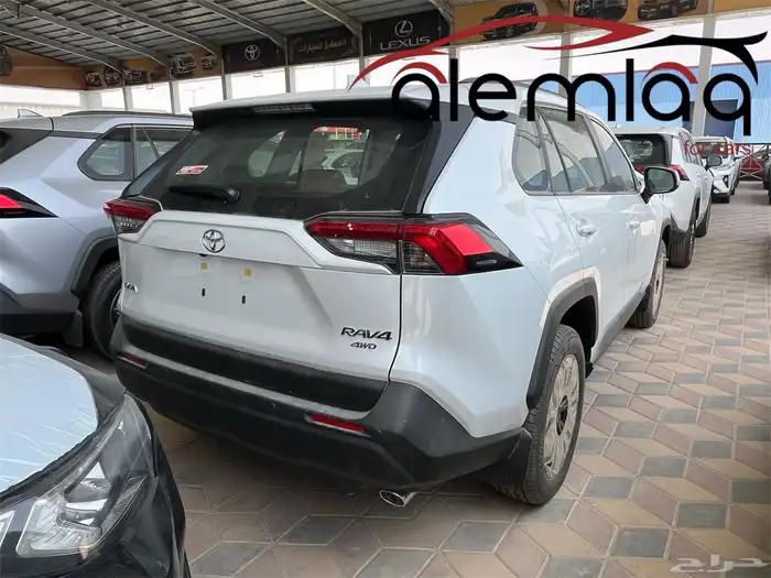 راف فور XLE 2025 شركة العملاق 3