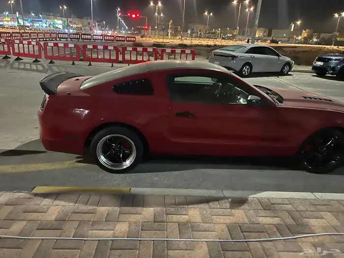 موستنق 2010 2