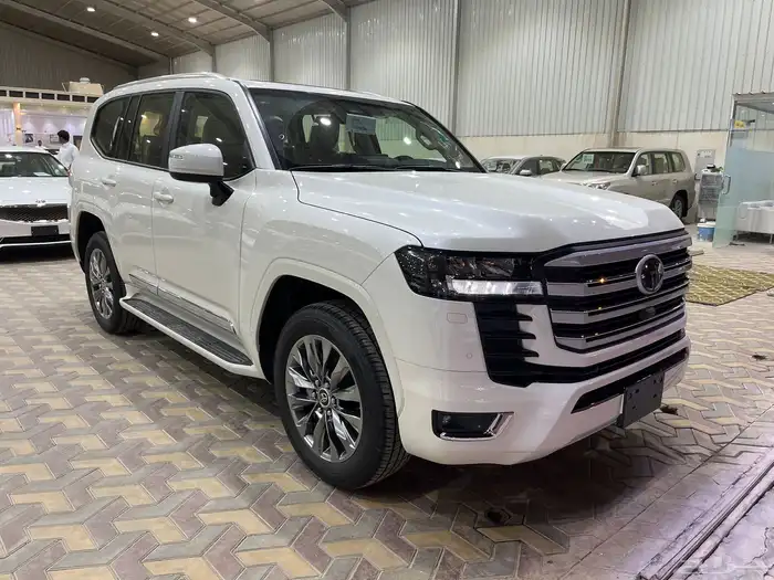 تويوتا لاندكروزر - 2025 L4 عبداللطيف جميل اقل سعر 1