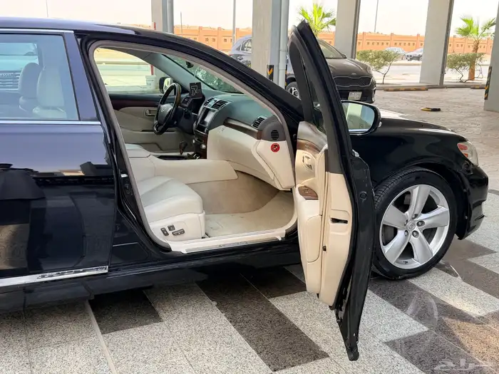لكزس LS460L مديل 2012 اسود 13
