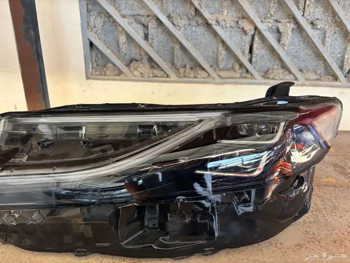 شمعة كامري 2025 يسار عدستين 7