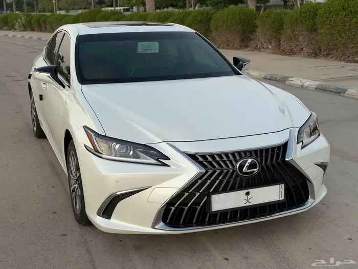 لكزس ES250 2023 فئه AA استاندر 2