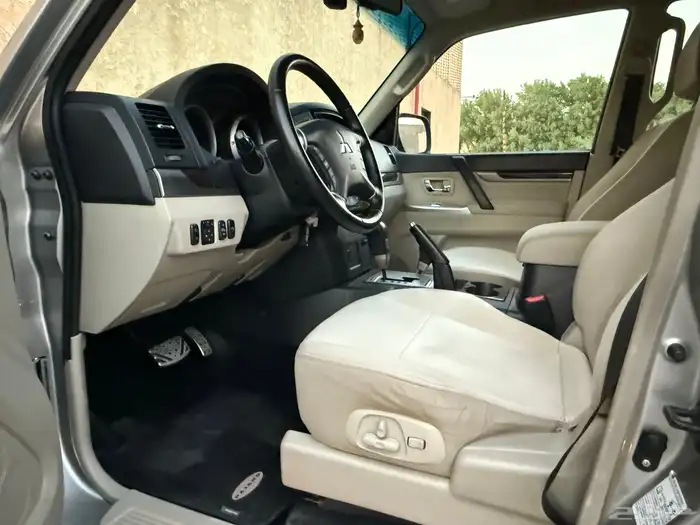 باجيرو 2020 GLS نص فل 18