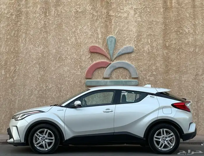 تويوتا C-HR موديل 2022 9