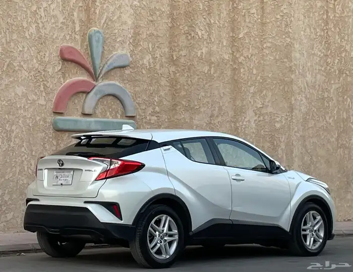 تويوتا C-HR موديل 2022 3