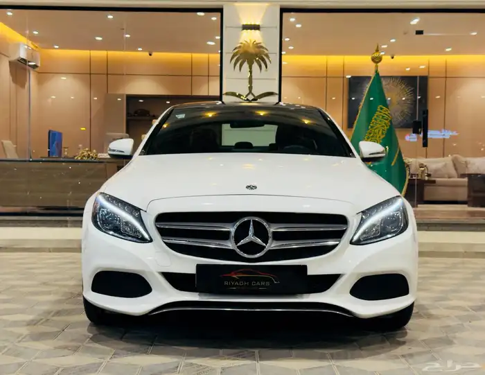 مرسيدس C 200 2018 جفالي ((عرض خاص)) بحاله ممتازه 1