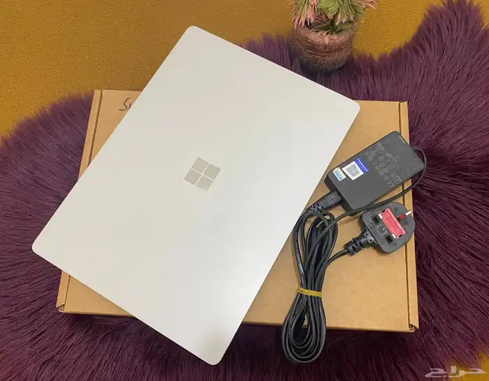 مايكروسوفت سيرفيس لابتوب شاشه لمس كورi5 8 جيجا رام 256 ssd 19