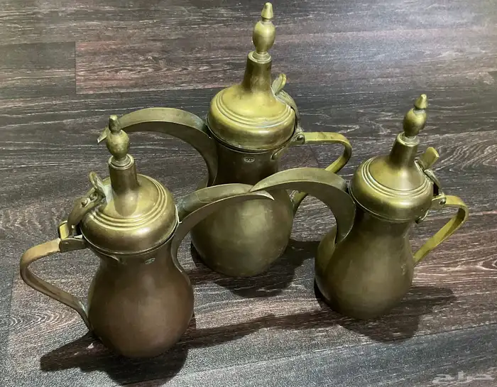 دلال نحاس عتيقة بختم  دولت أرسلان العالي  (تحفة عثمانية) 0