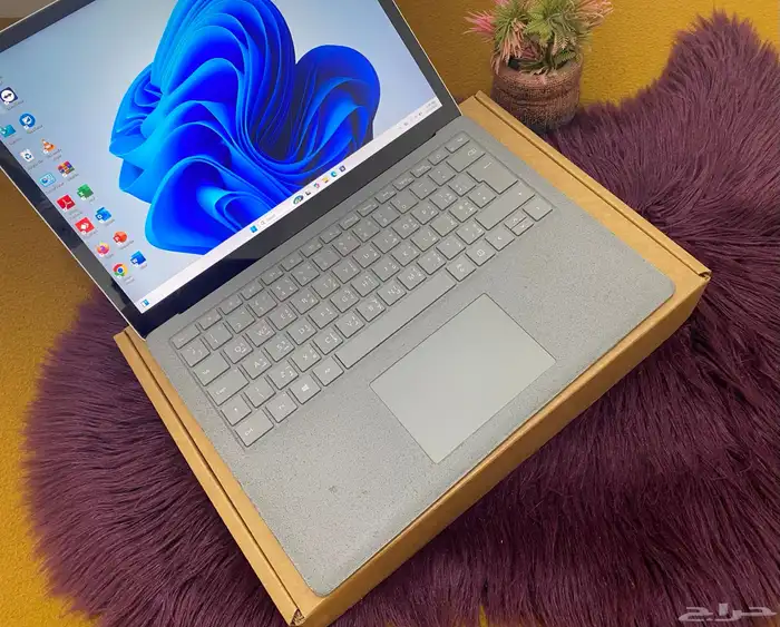 مايكروسوفت سيرفيس لابتوب شاشه لمس كورi5 8 جيجا رام 256 ssd 4
