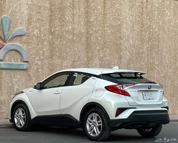 تويوتا C-HR موديل 2022 13