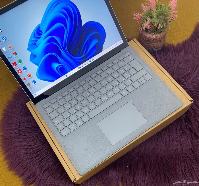 مايكروسوفت سيرفيس لابتوب شاشه لمس كورi5 8 جيجا رام 256 ssd 2