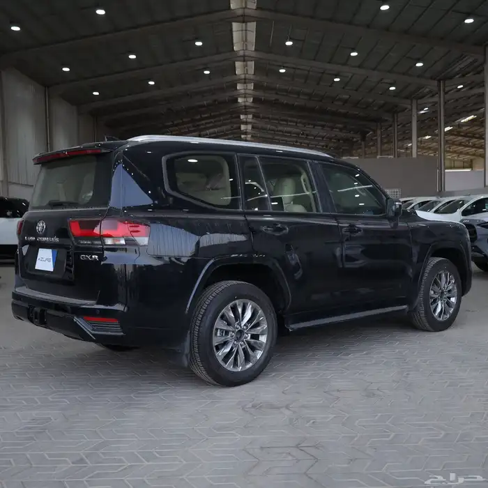 لاندكروزر GXR بريمي فل كامل 2025 1