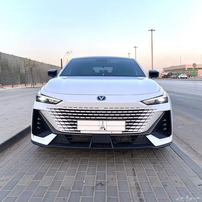 شانجان يوني في 2024 CHANGAN UNI-V 6