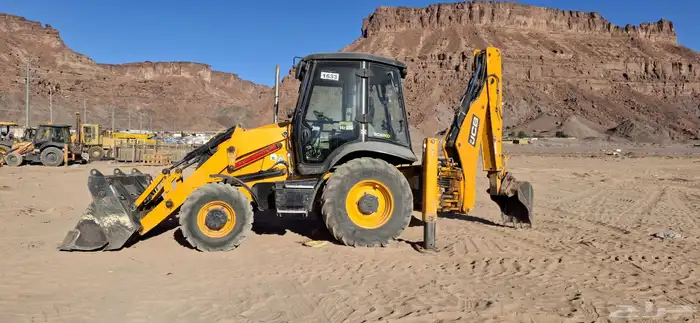 للإيجار حفار جي سي بي JCB يومي وشهري 3
