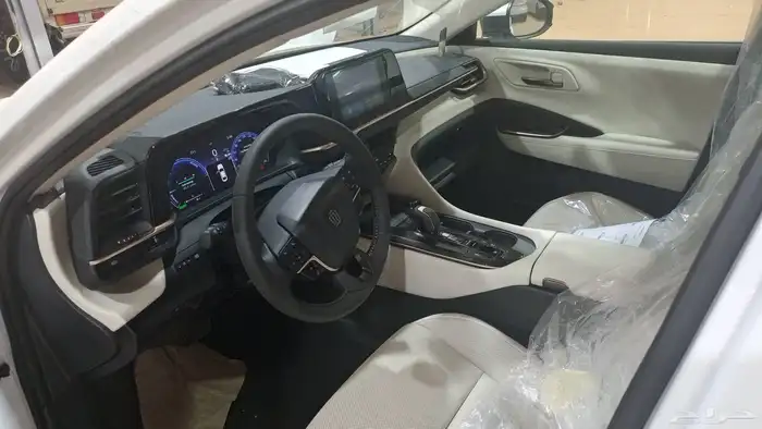 تويوتا كراون برستيج 2026 قير اوتماتيك هايبرد 2