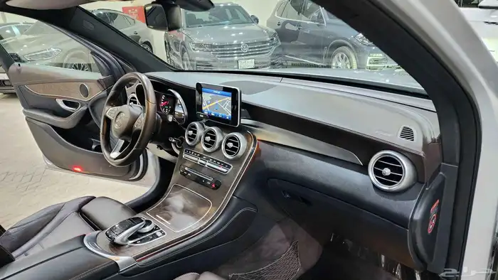 مرسيدس GLC250 2016 17