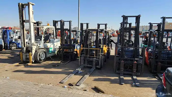 رافعه شوكيه للايجار رافعات شوكيه فوركلفت fotklift for rent ا 4