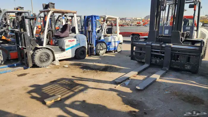 رافعه شوكيه للايجار رافعات شوكيه فوركلفت fotklift for rent ا 6
