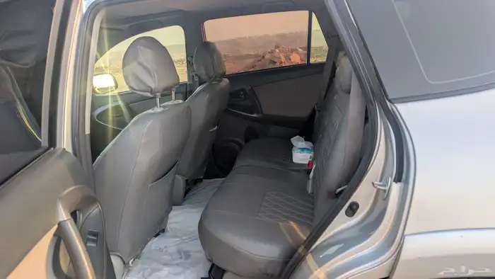 تايوتا RAV4 2012 6