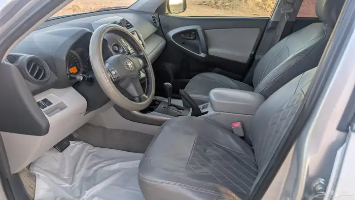 تايوتا RAV4 2012 5