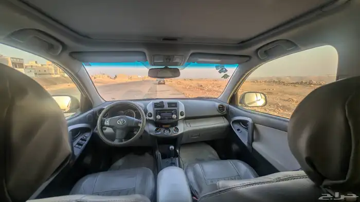 تايوتا RAV4 2012 7
