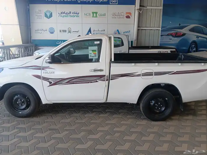 تويوتا هايلوكس غماره بنزين موديل 2025 0