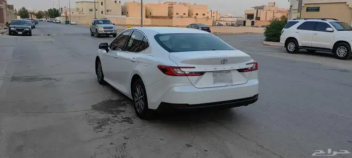 تويوتا كامري 2025 3