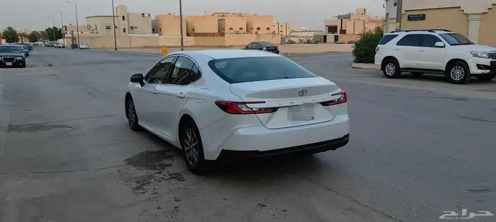 تويوتا كامري 2025 6