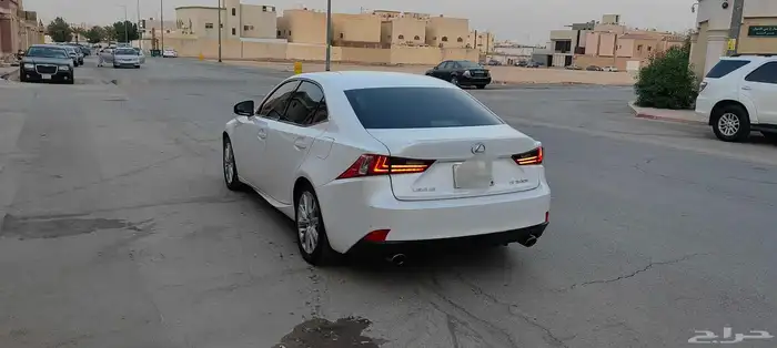 لكزس 2016 ls200t 3