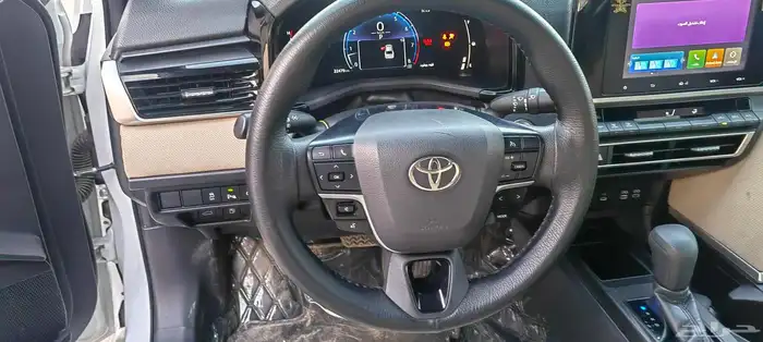 تويوتا كامري 2025 9