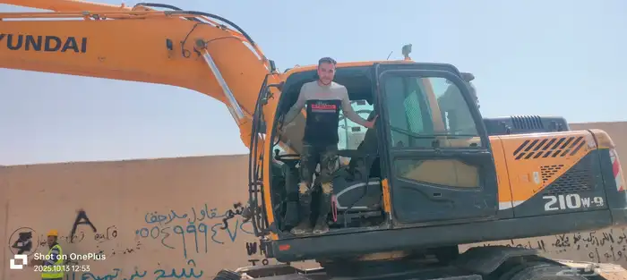 ورشه متنقله مهندس ميكانيكي معدات ثقيله وهيدرولك وشاحنات وفحص 0