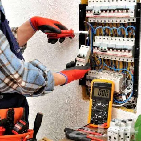 كهربائي عمائر خبرة كبيرة مع تحطيم الاسعار 4