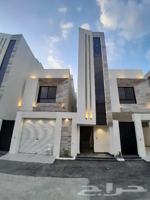 للبيع فيلا روف دور ثاني مع ملحق تشطيب9VIPغرف بالمحاله 820الف 1