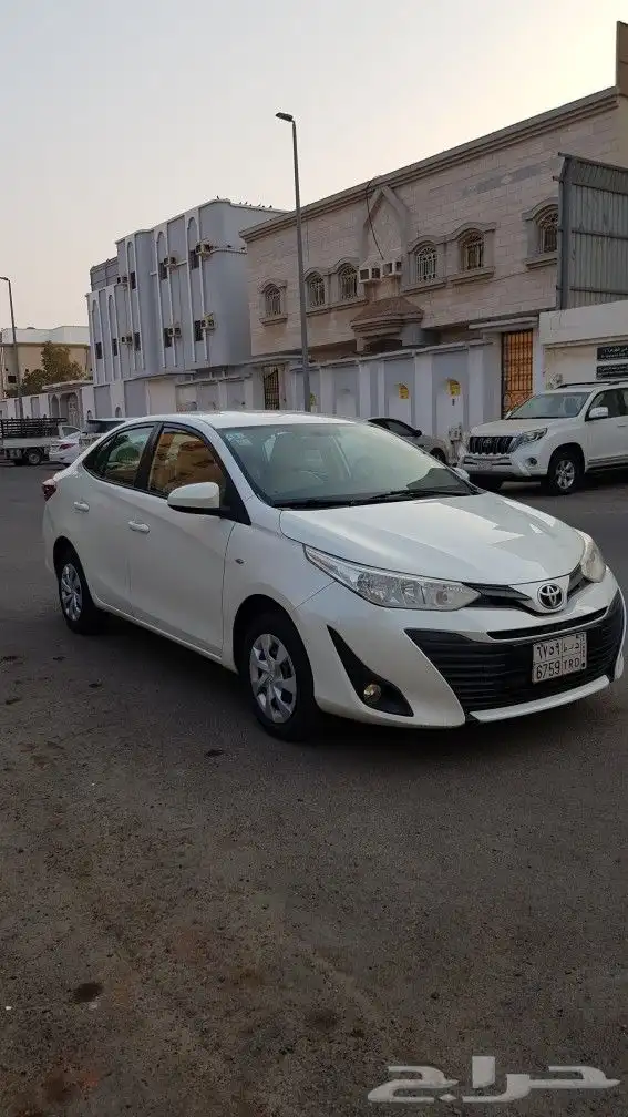 تويوتا يارس 2018 4