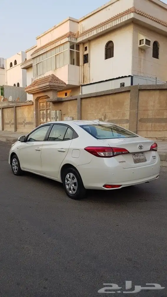 تويوتا يارس 2018 6