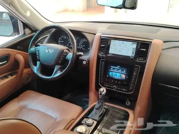 للبيع انفنيتي QX80 2021 بودي وكالة 18