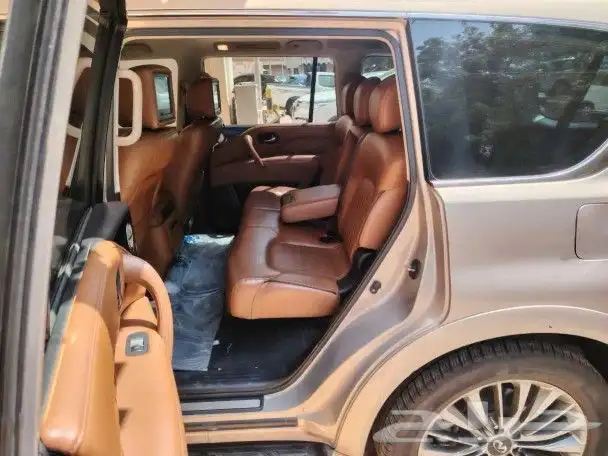 للبيع انفنيتي QX80 2021 بودي وكالة 33