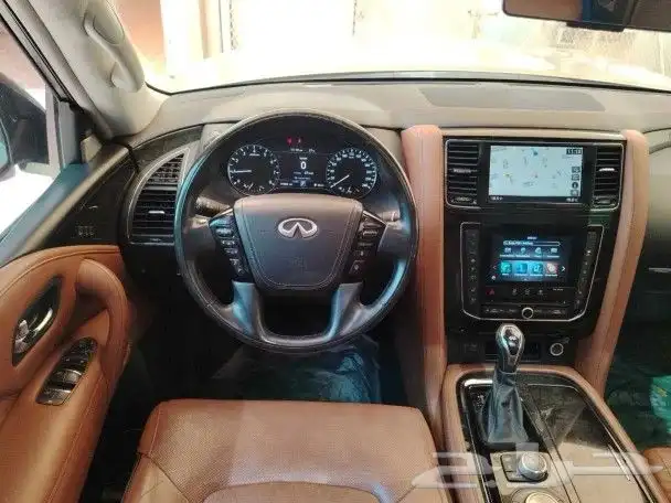 للبيع انفنيتي QX80 2021 بودي وكالة 25