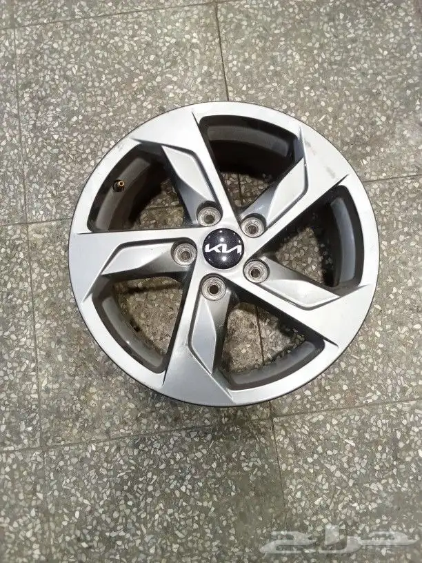 جنوط كيا K5 2025 اصلي وكاله مستخدم نظيف 0