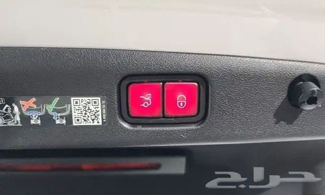مرسيدس-بنز E200 2025 استيراد كوريا - معرض العصيمي 13